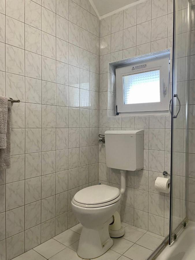Easystay#2 Cozy Studio In Kliniknaehe, Mit Netflix,Kueche & Bad Бад Ойнхаузен Екстериор снимка