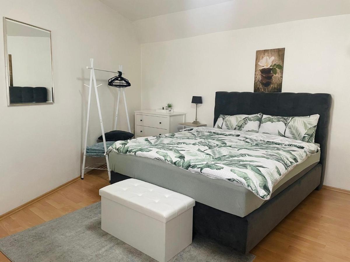Easystay#2 Cozy Studio In Kliniknaehe, Mit Netflix,Kueche & Bad Бад Ойнхаузен Екстериор снимка